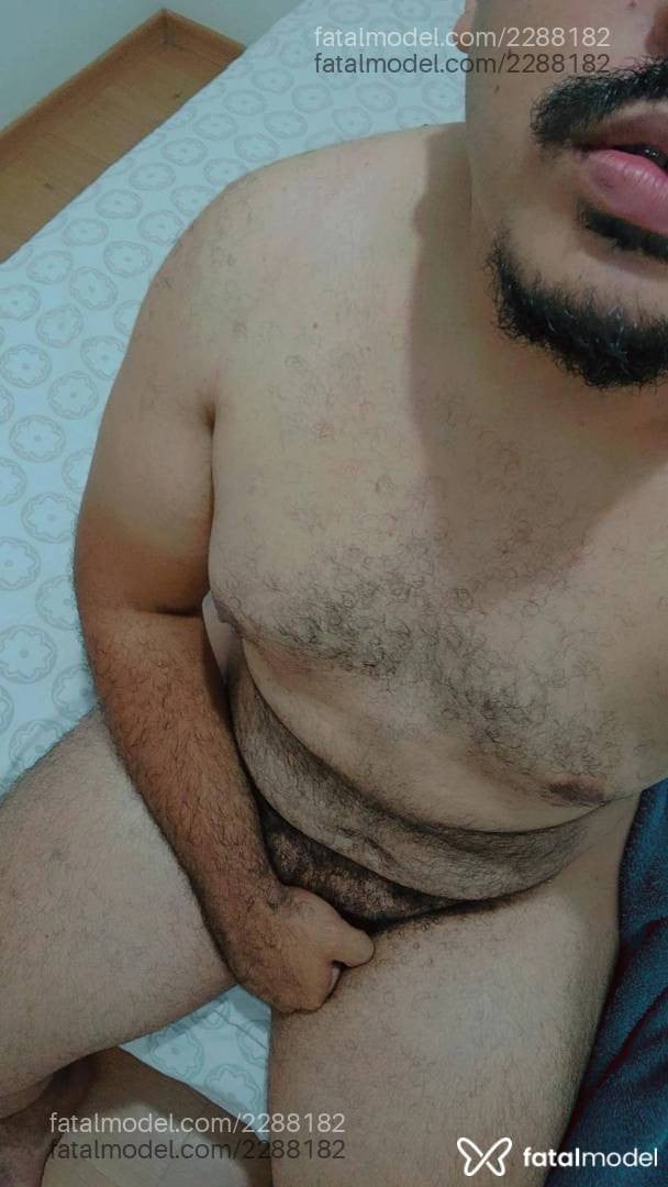 Acompanhante homem com cabelo castanho de olhos castanhos - Luiz Parrudo