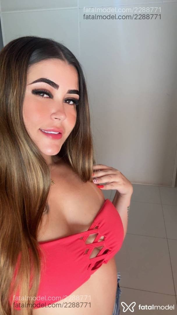 Acompanhante mulher morena (o) de olhos castanhos - Luísa