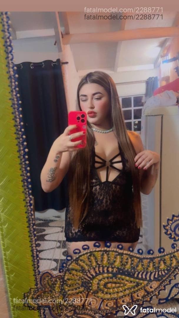 Acompanhante mulher morena (o) de olhos castanhos - Luísa