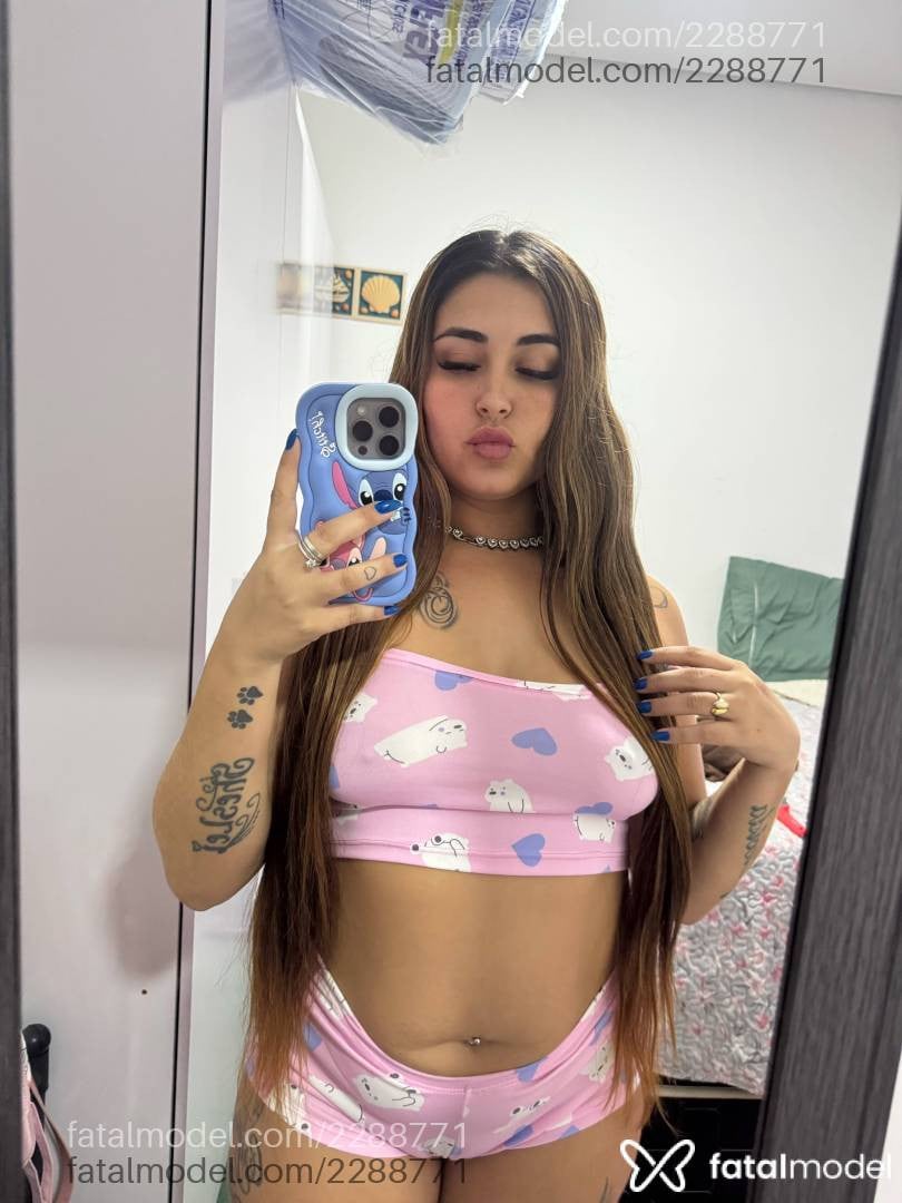 Acompanhante mulher morena (o) de olhos castanhos - Luísa
