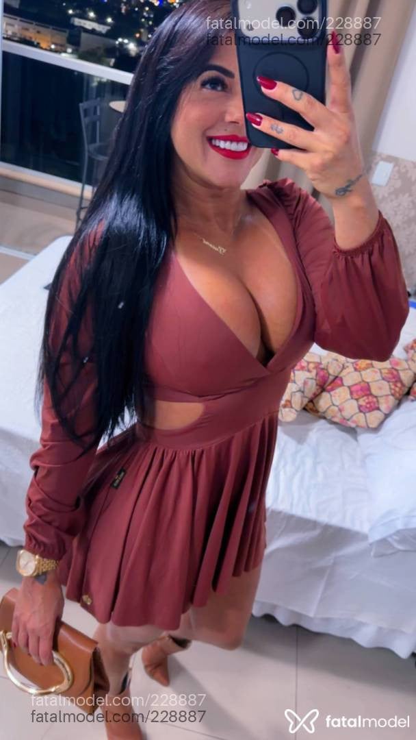 Acompanhante mulher morena (o) de olhos pretos em Goiânia - Piitra