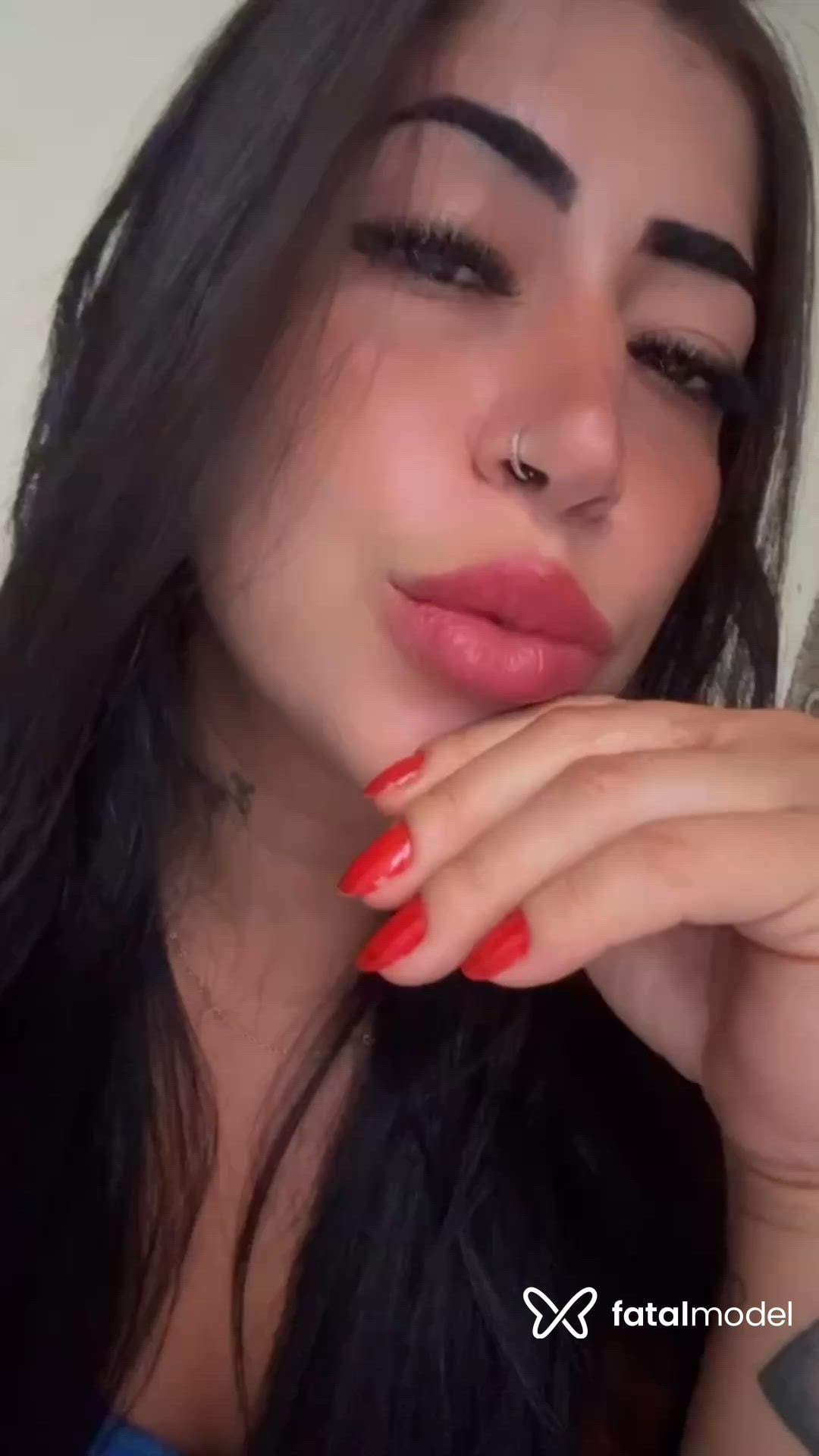 Acompanhante mulher morena (o) de olhos mel - Sarah