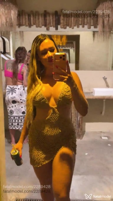 Acompanhante mulher loira (o) de olhos pretos em Cajazeiras - Clara Alves
