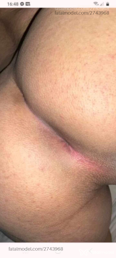 Acompanhante homem com cabelo colorido de olhos verdes em Araraquara - Carlos Brian