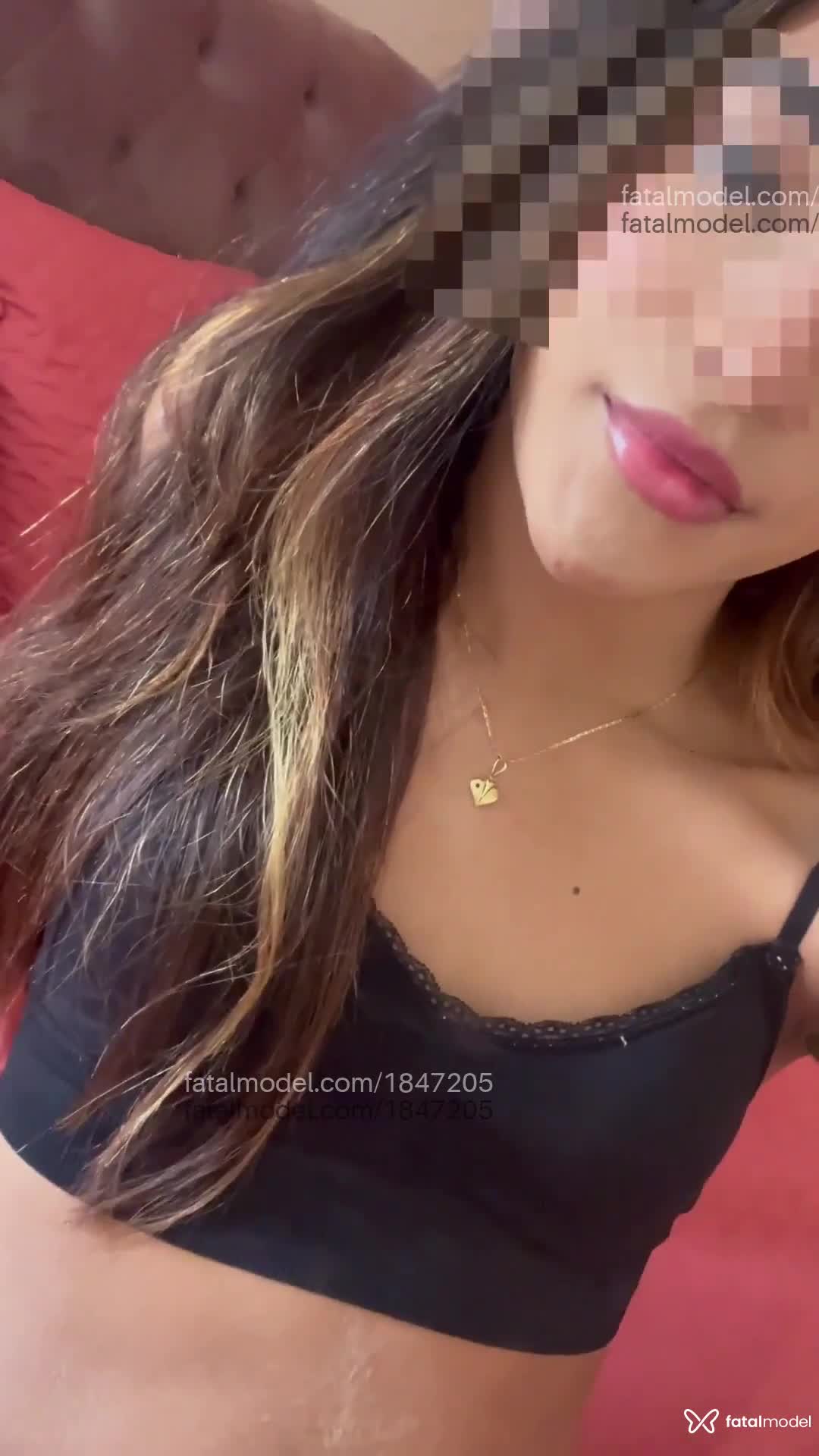 Acompanhante mulher trans morena (o) de olhos castanhos em São Paulo Acompanhante mulher trans morena (o) de olhos castanhos em São Paulo - Camila Volpi
