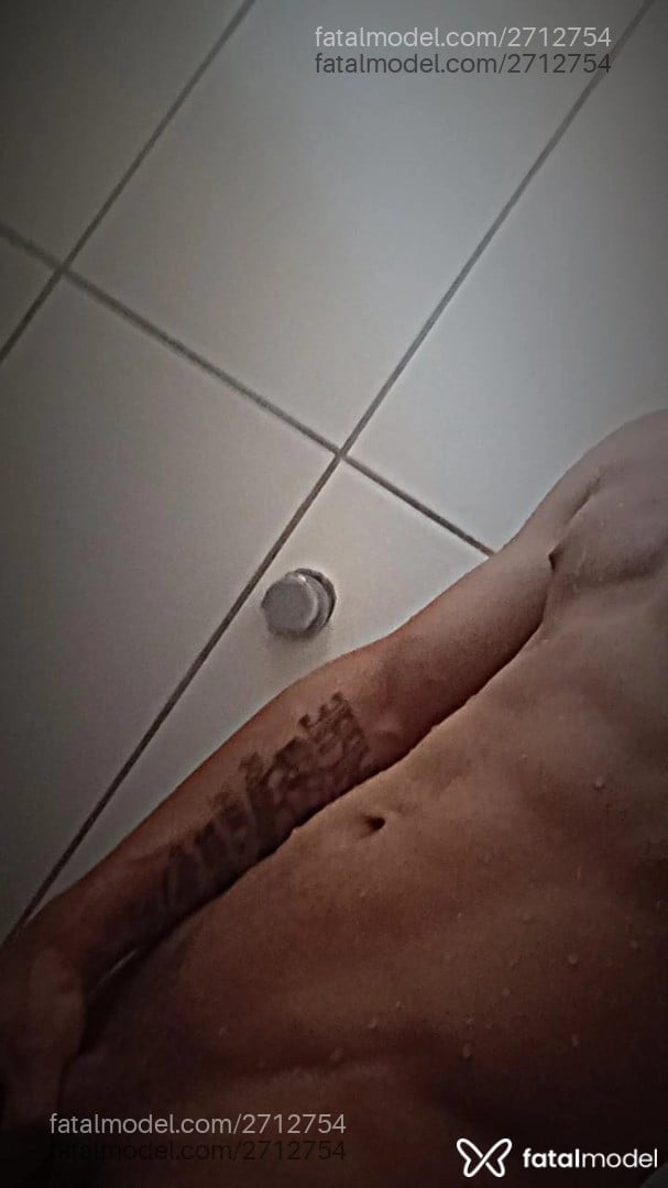 Acompanhante homem morena (o) de olhos pretos em Criciúma Acompanhante homem morena (o) de olhos pretos em Criciúma - Vitor