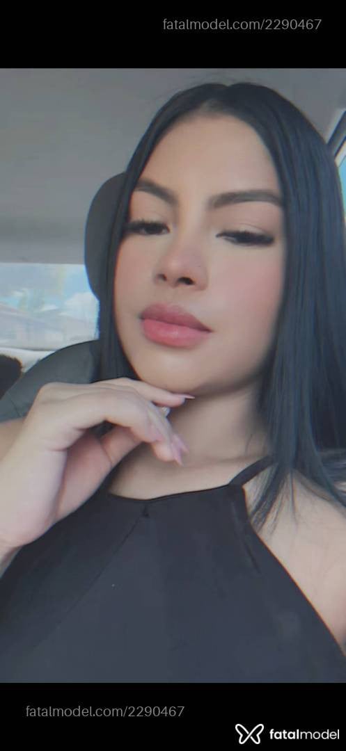 Acompanhante mulher morena (o) de olhos castanhos - Karoliny Lins