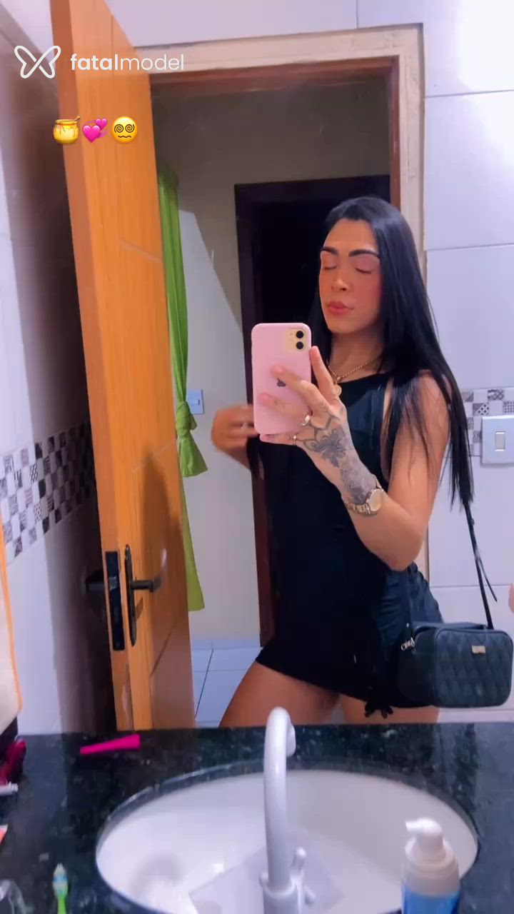 Acompanhante mulher trans com cabelo castanho de olhos castanhos em Vitória da Conquista Acompanhante mulher trans com cabelo castanho de olhos castanhos em Vitória da Conquista - Lanna