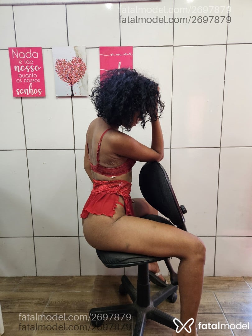 Acompanhante mulher com cabelo castanho de olhos castanhos em Viamão - Kathy