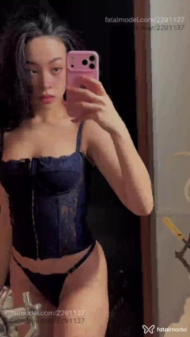Acompanhante mulher morena (o) de olhos castanhos em Belo Horizonte Acompanhante mulher morena (o) de olhos castanhos em Belo Horizonte - Melody Suzume