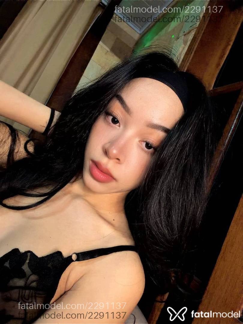 Acompanhante mulher morena (o) de olhos castanhos em Belo Horizonte - Melody Suzume