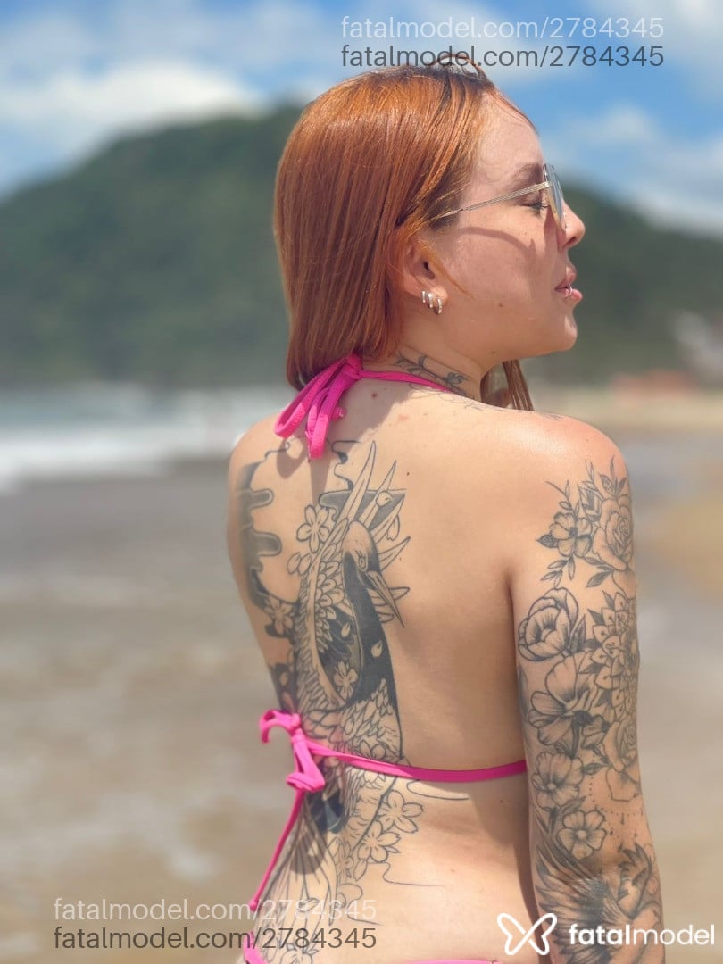 Acompanhante mulher ruiva (o) de olhos castanhos em Balneário Camboriú - Priscila