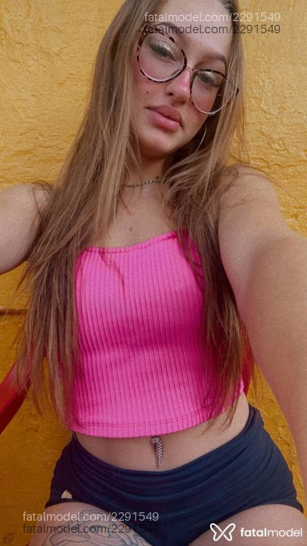 Acompanhante mulher loira (o) de olhos verdes - Stella