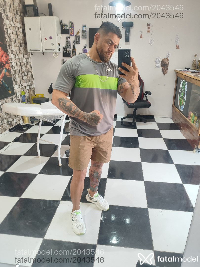 Acompanhante homem com cabelo castanho de olhos verdes em Grajaú - Brayn