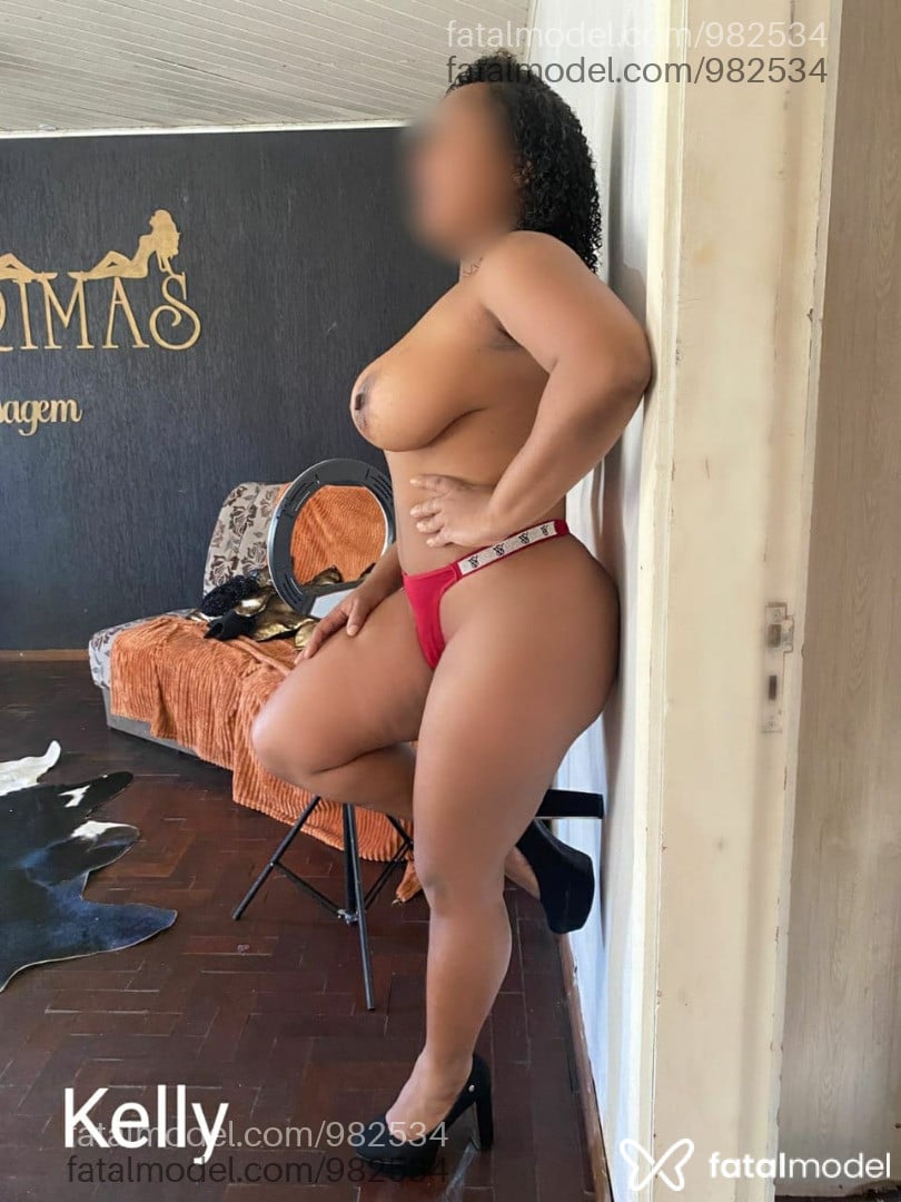 Acompanhante mulher com cabelo colorido de olhos castanhos em Esteio Acompanhante mulher com cabelo colorido de olhos castanhos em Esteio - Kelly Farias