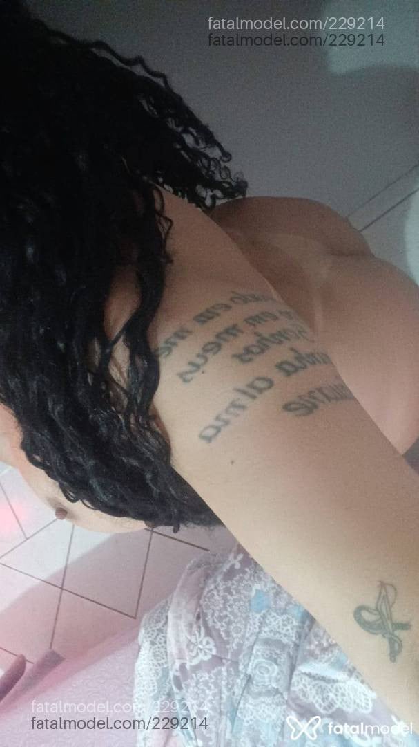 Acompanhante mulher com cabelo castanho de olhos castanhos em Lajeado - Thayna Paulista