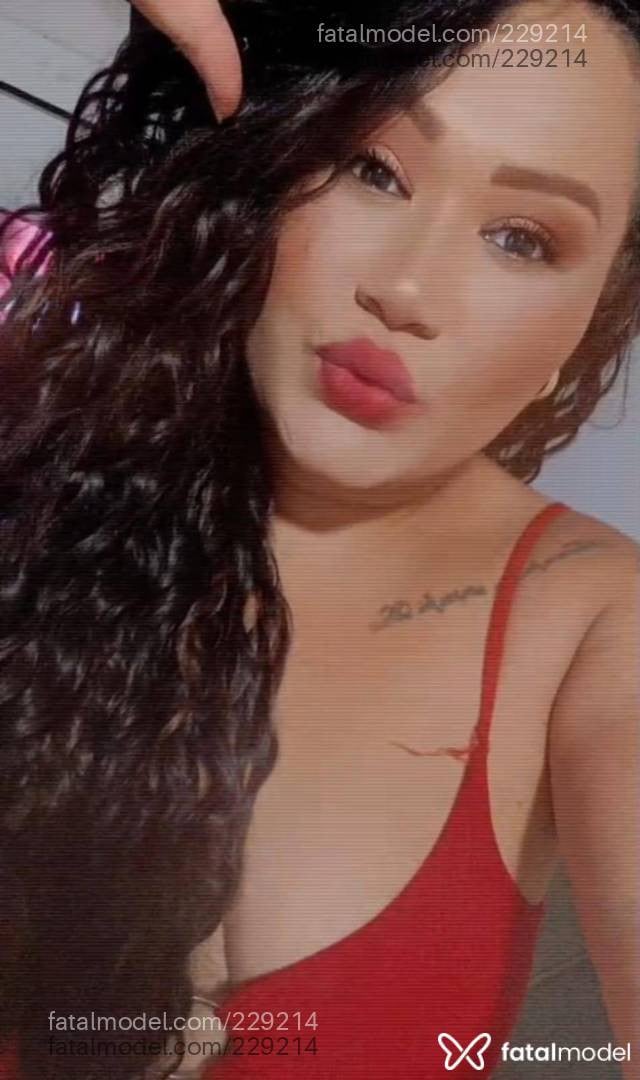 Acompanhante mulher com cabelo castanho de olhos castanhos em Farroupilha - Thayna Paulista