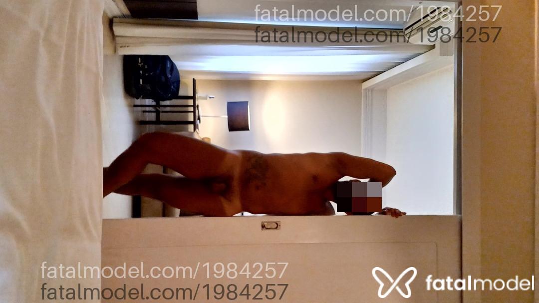 Acompanhante homem morena (o) de olhos castanhos em Paranaguá - Jhuan