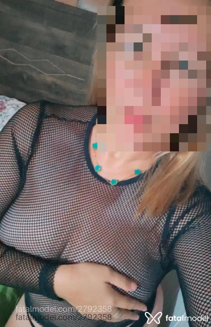 Acompanhante mulher loira (o) de olhos verdes em Ji-Paraná - Perola