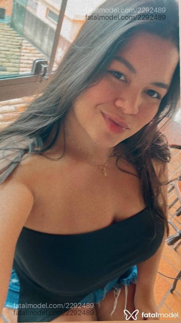 Acompanhante mulher com cabelo castanho de olhos castanhos em Itabira - Thayla