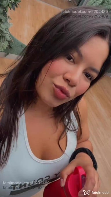 Acompanhante mulher com cabelo castanho de olhos castanhos em Itabira - Thayla