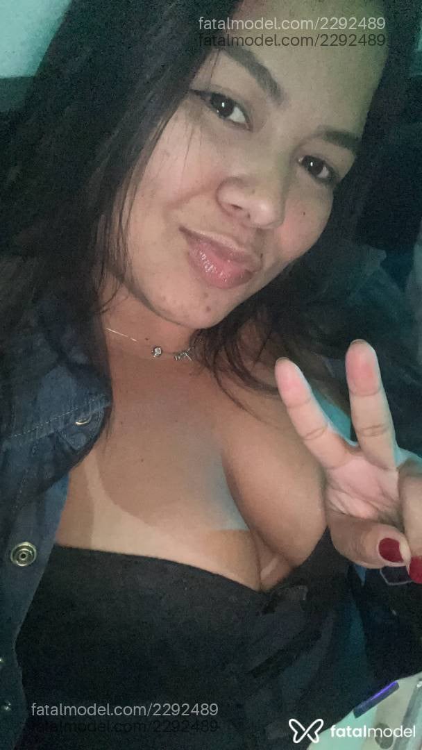 Acompanhante mulher com cabelo castanho de olhos castanhos - Thayla