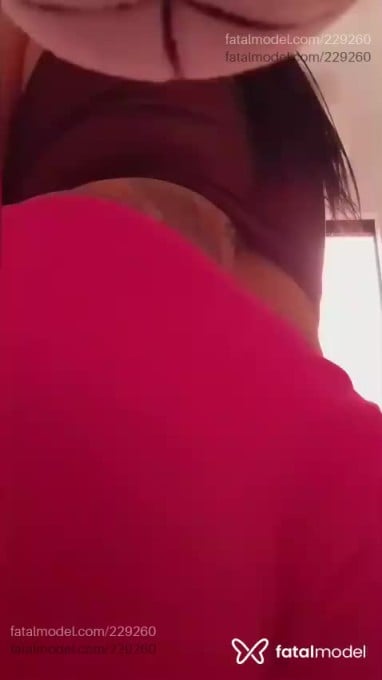 Acompanhante mulher morena (o) de olhos pretos em Cascavel - Ticiane Maia