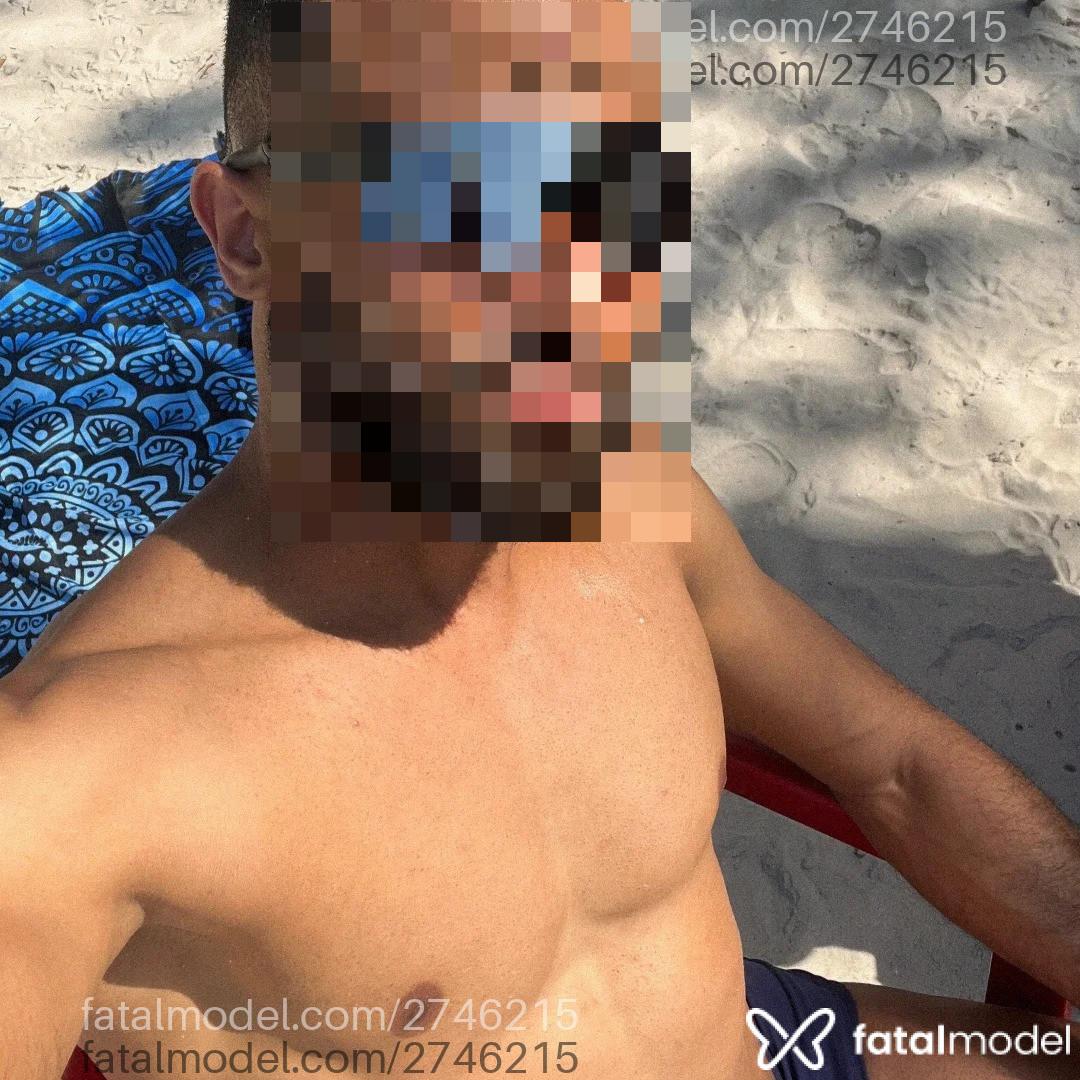 Acompanhante homem morena (o) de olhos castanhos - Pedro Acompanhante homem morena (o) de olhos castanhos - Pedro