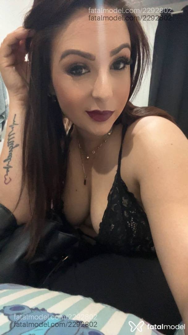 Acompanhante mulher com cabelo castanho de olhos castanhos - Crystal