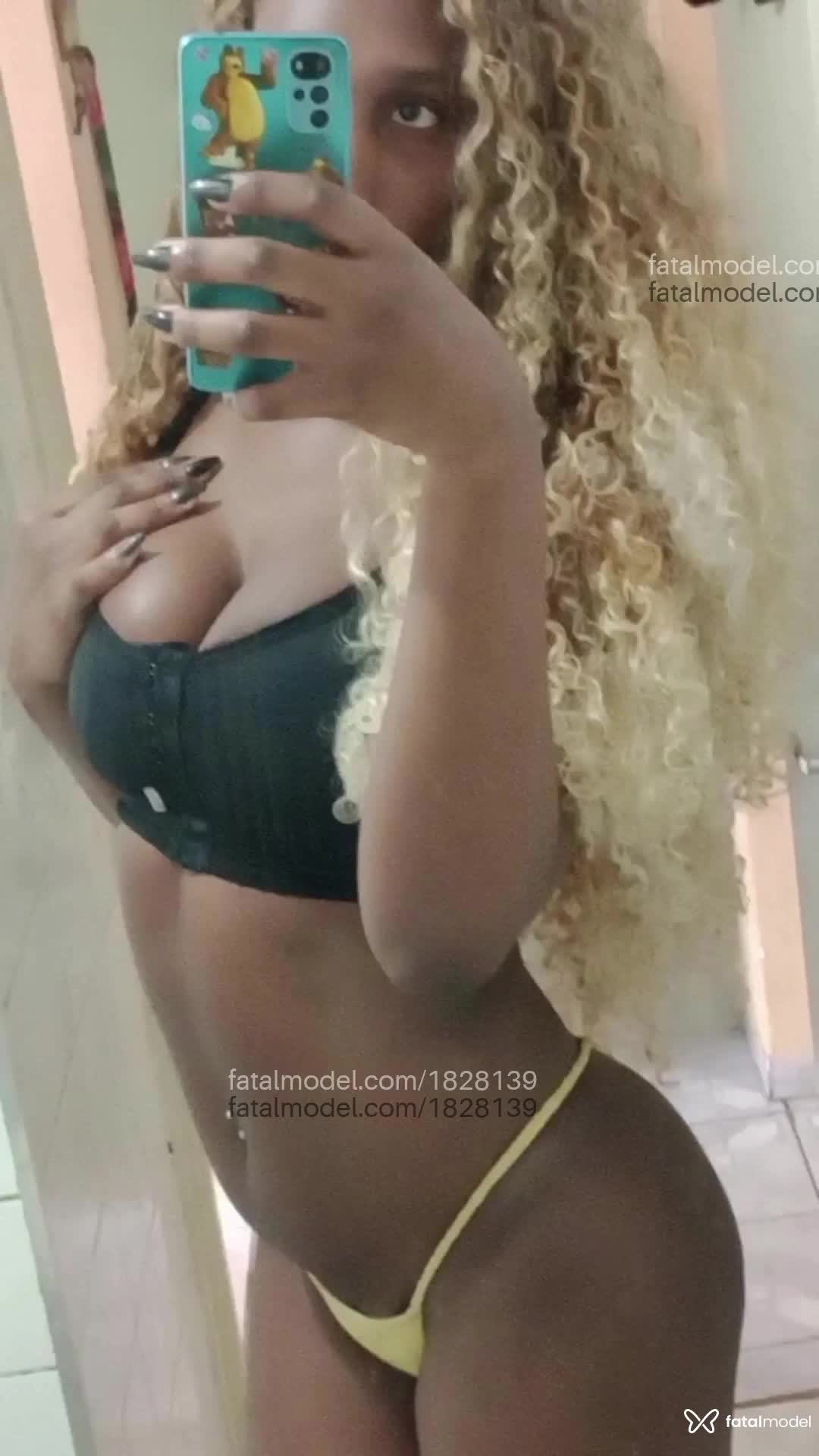 Acompanhante mulher trans morena (o) de olhos pretos em Diadema Acompanhante mulher trans morena (o) de olhos pretos em Diadema - Morenatransex