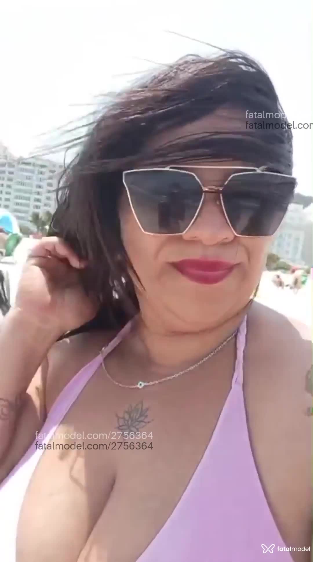 Acompanhante mulher morena (o) de olhos mel - Karoline Acompanhante mulher morena (o) de olhos mel - Karoline