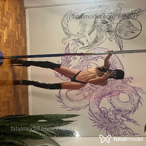 Acompanhante mulher trans morena (o) de olhos castanhos em Teresópolis - Eduarda