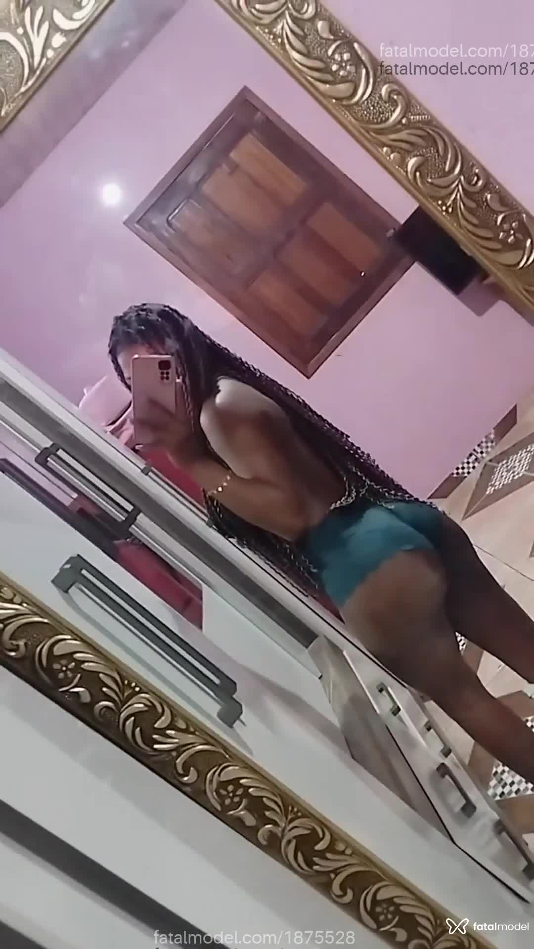 Acompanhante mulher morena (o) de olhos pretos em Altamira - Juuh Campos