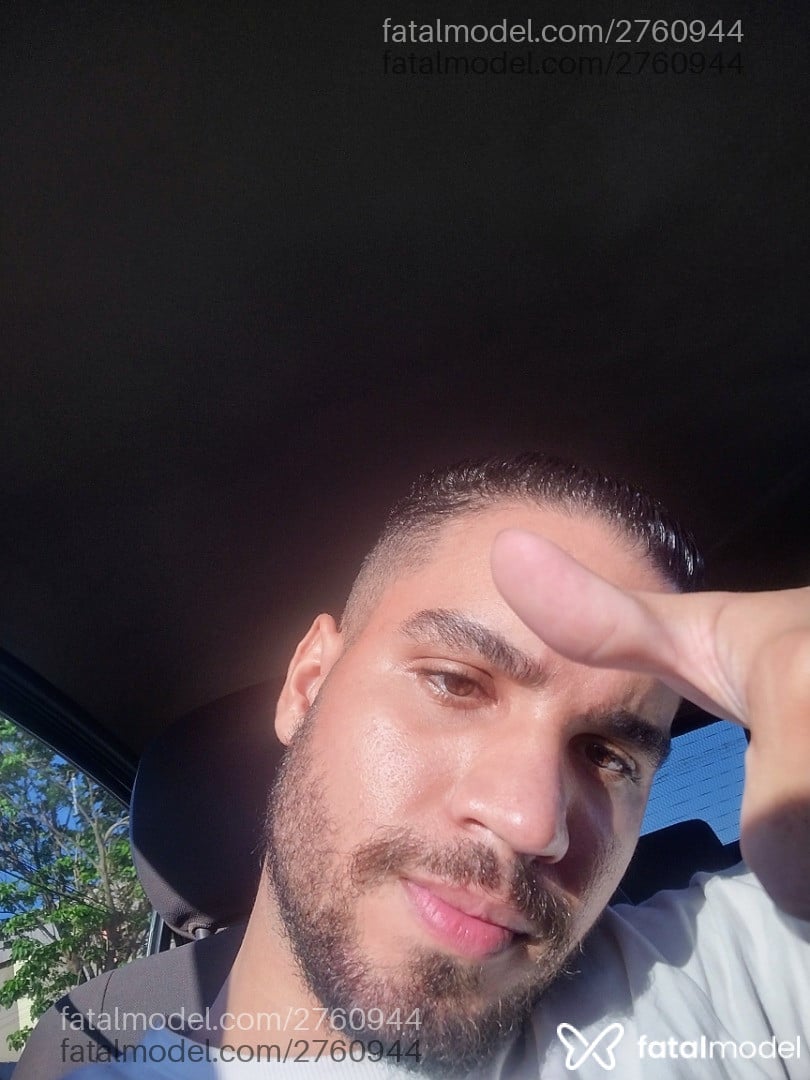 Acompanhante homem morena (o) de olhos castanhos - Diego Acompanhante homem morena (o) de olhos castanhos - Diego