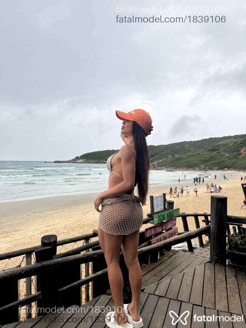 Acompanhante mulher morena (o) de olhos pretos em Maringá - Stela