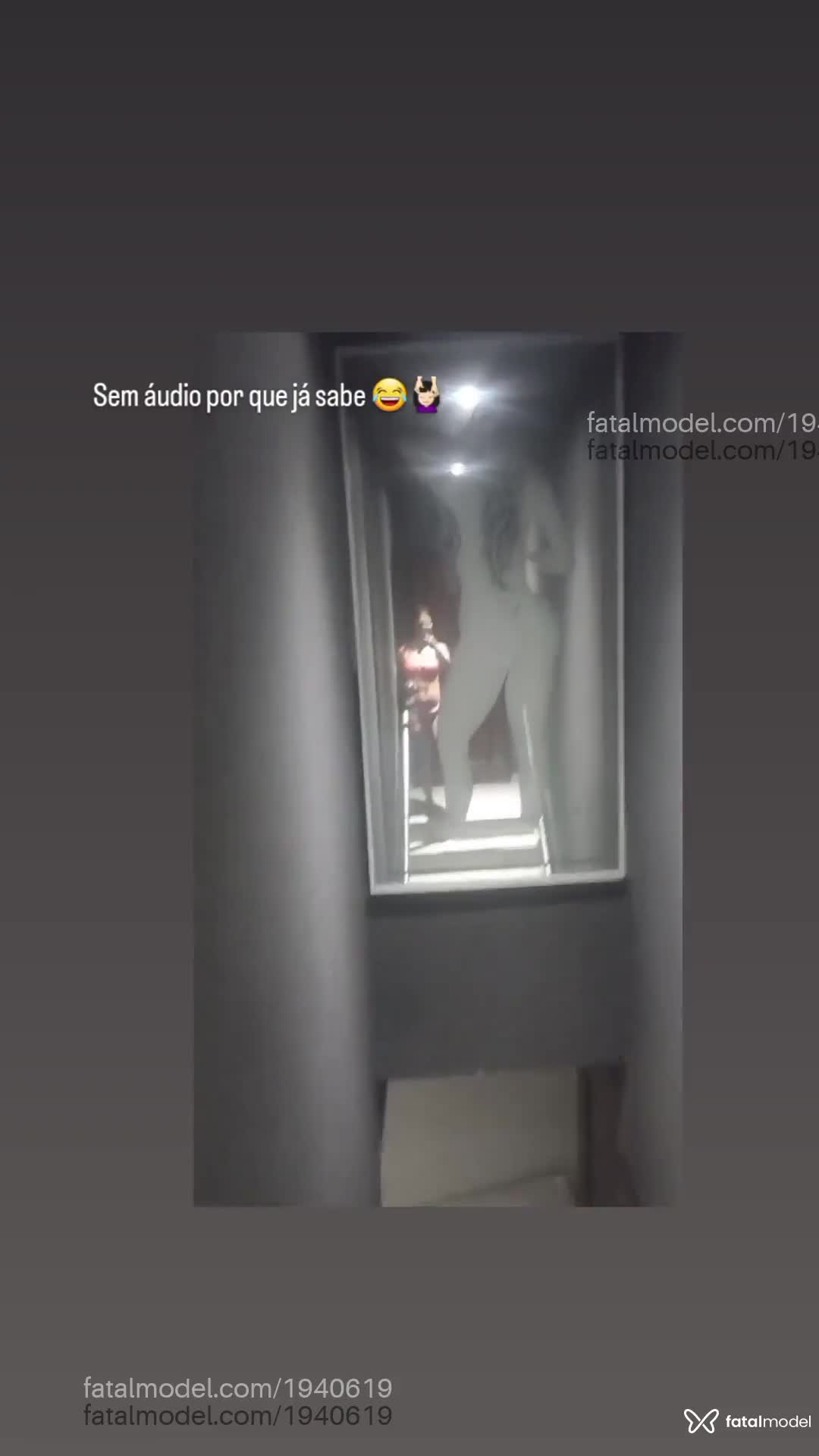 Acompanhante mulher morena (o) de olhos castanhos - Letícia Mafeis Acompanhante mulher morena (o) de olhos castanhos - Letícia Mafeis