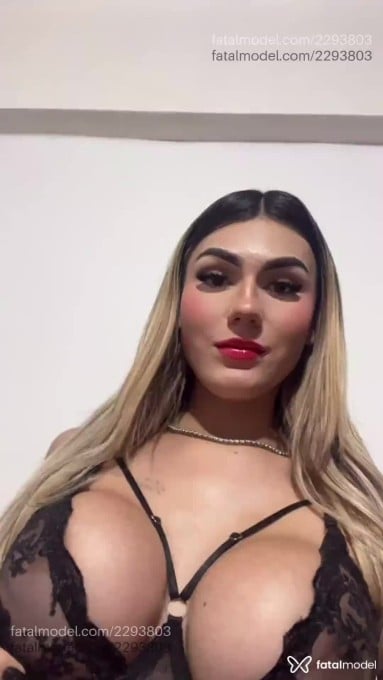 Acompanhante mulher trans loira (o) de olhos castanhos em Porto Alegre - Chloe