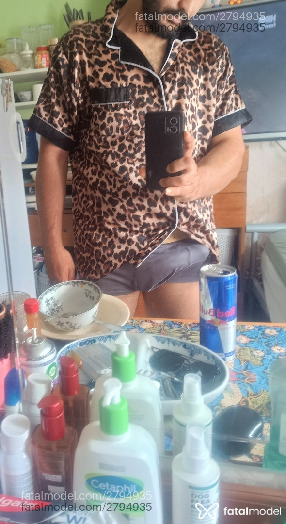 Acompanhante homem morena (o) de olhos castanhos em Goiânia - Antonio