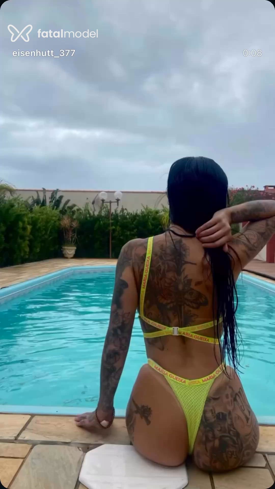Acompanhante mulher morena (o) de olhos castanhos - Larissa Luz Acompanhante mulher morena (o) de olhos castanhos - Larissa Luz