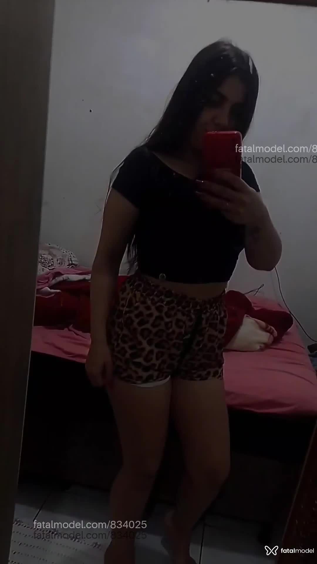 Acompanhante mulher com cabelo castanho de olhos pretos em Sapiranga Acompanhante mulher com cabelo castanho de olhos pretos em Sapiranga - Laiza Santiago
