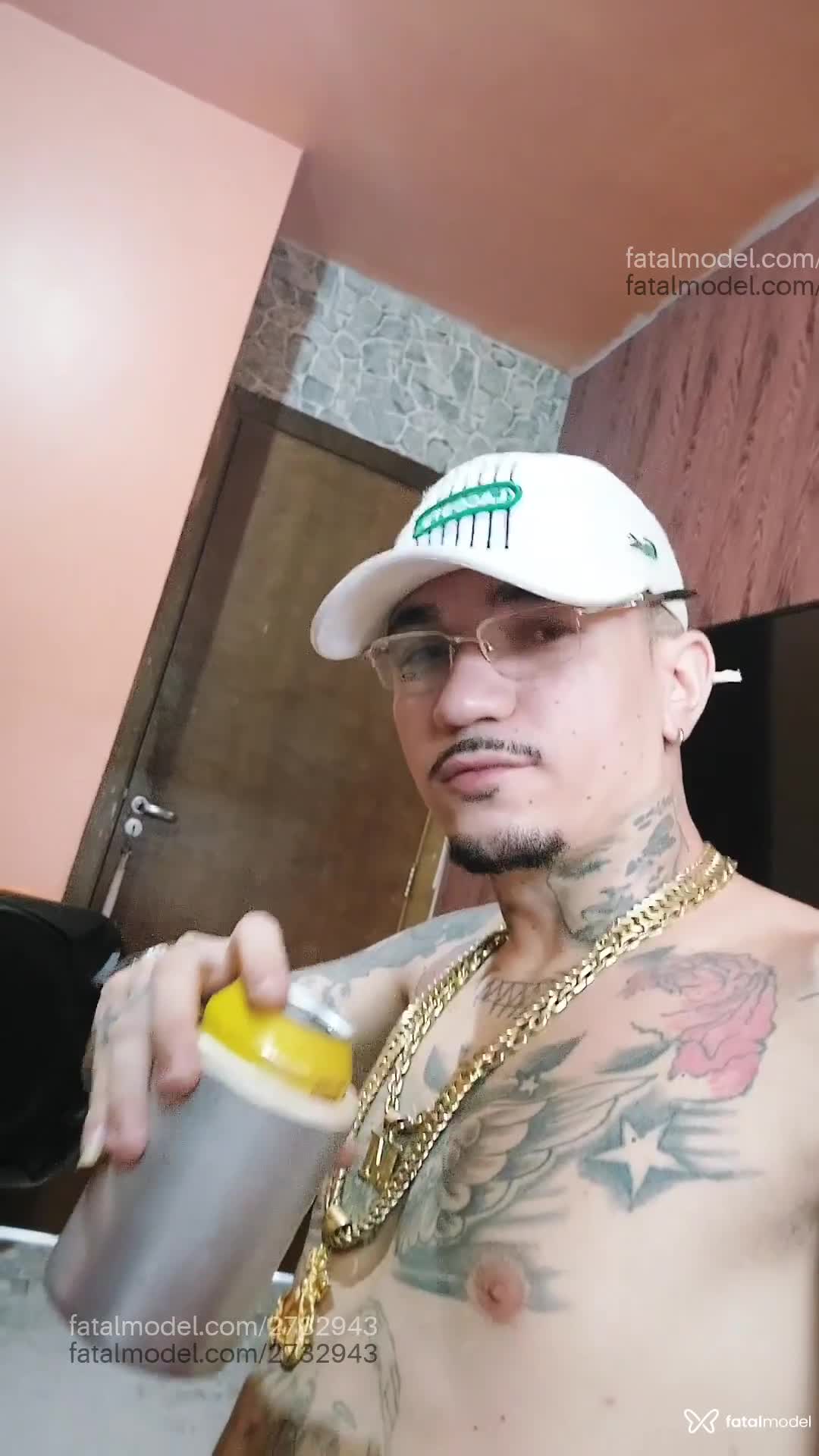 Acompanhante homem morena (o) de olhos castanhos em Chapecó Acompanhante homem morena (o) de olhos castanhos em Chapecó - Jefferson