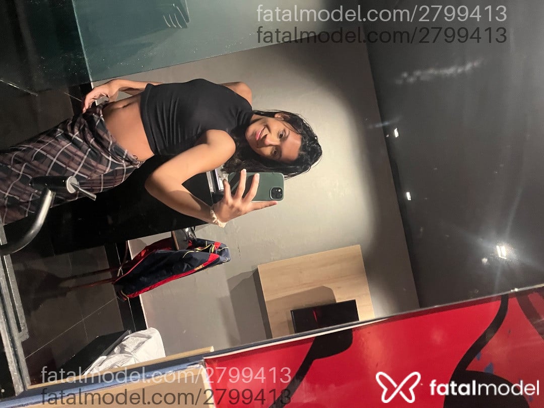 Acompanhante mulher trans morena (o) de olhos castanhos em Santos - Vitória