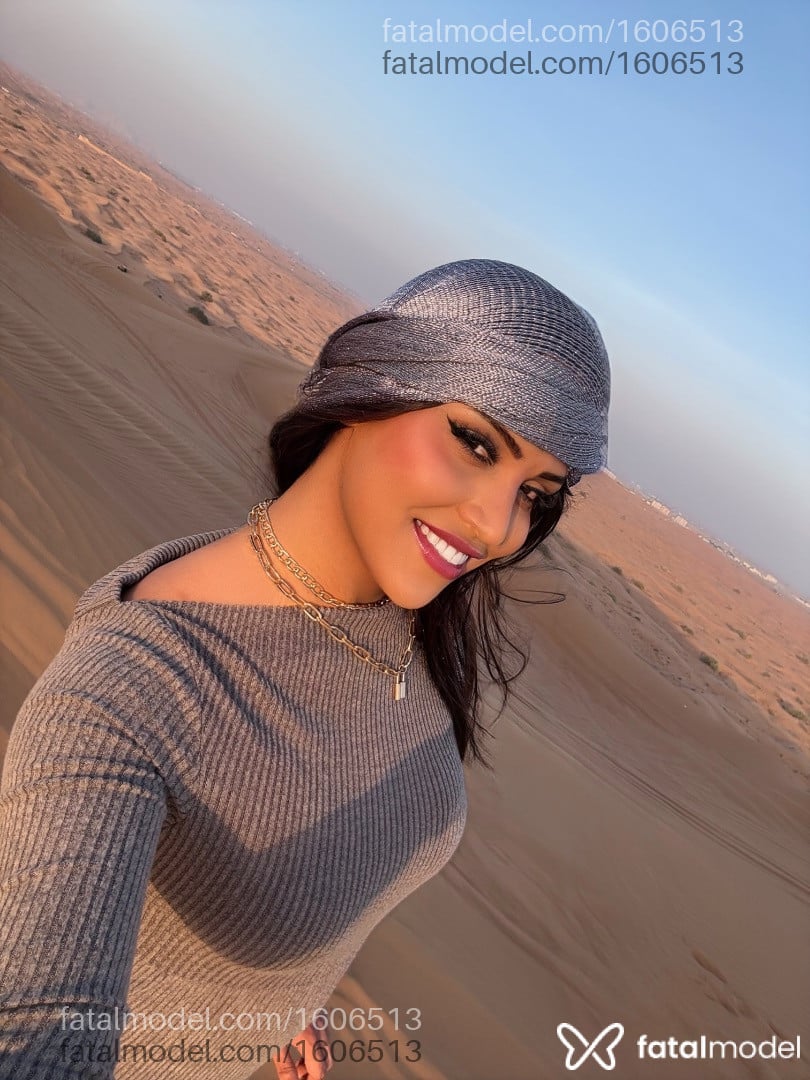 Acompanhante mulher trans com cabelo castanho de olhos pretos em Fortaleza - Kathy Barreto