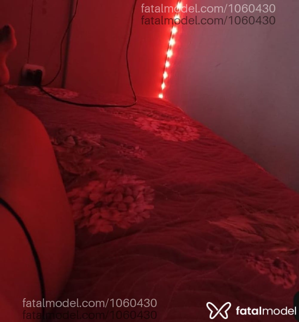 Acompanhante mulher com cabelo castanho de olhos castanhos em Juína - Alana