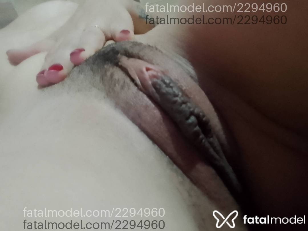 Acompanhante mulher com cabelo castanho de olhos mel em Vitória da Conquista - Sheron Amorim
