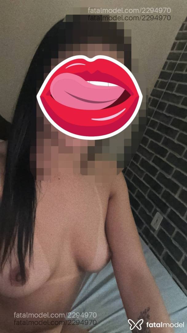 Acompanhante mulher morena (o) de olhos verdes - Vanessa