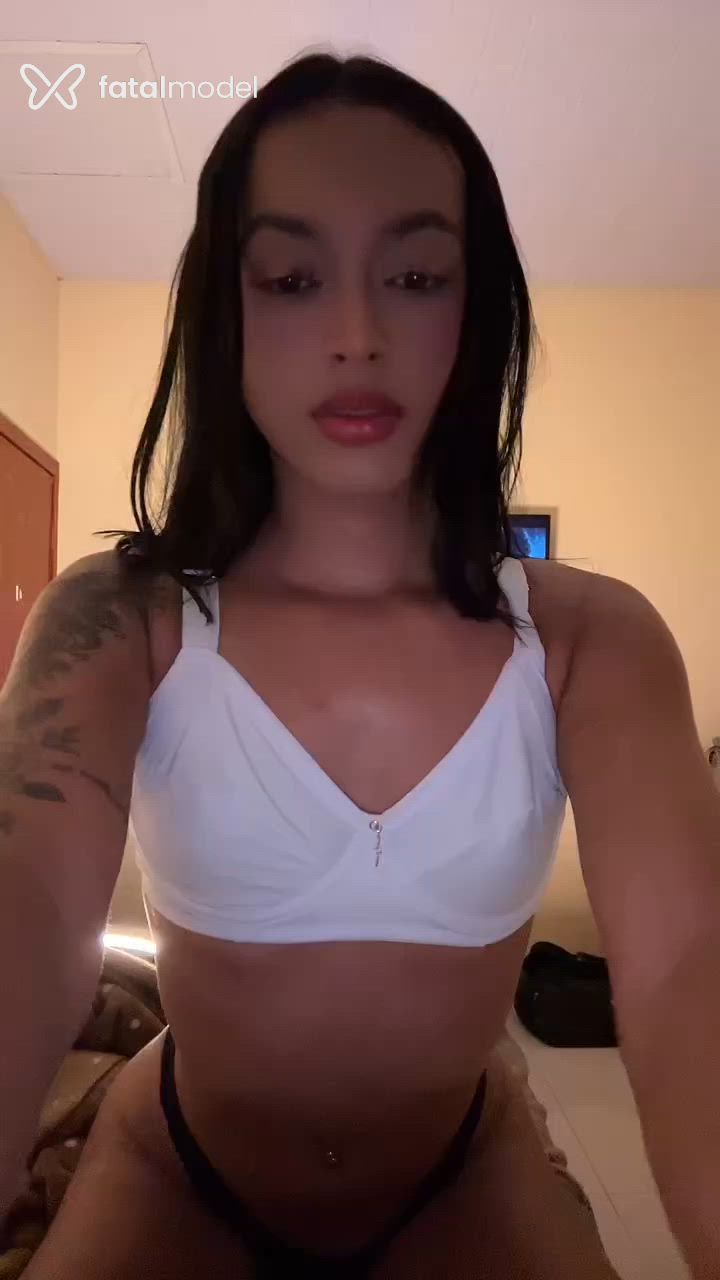 Acompanhante mulher trans morena (o) de olhos castanhos - Muniz Acompanhante mulher trans morena (o) de olhos castanhos - Muniz