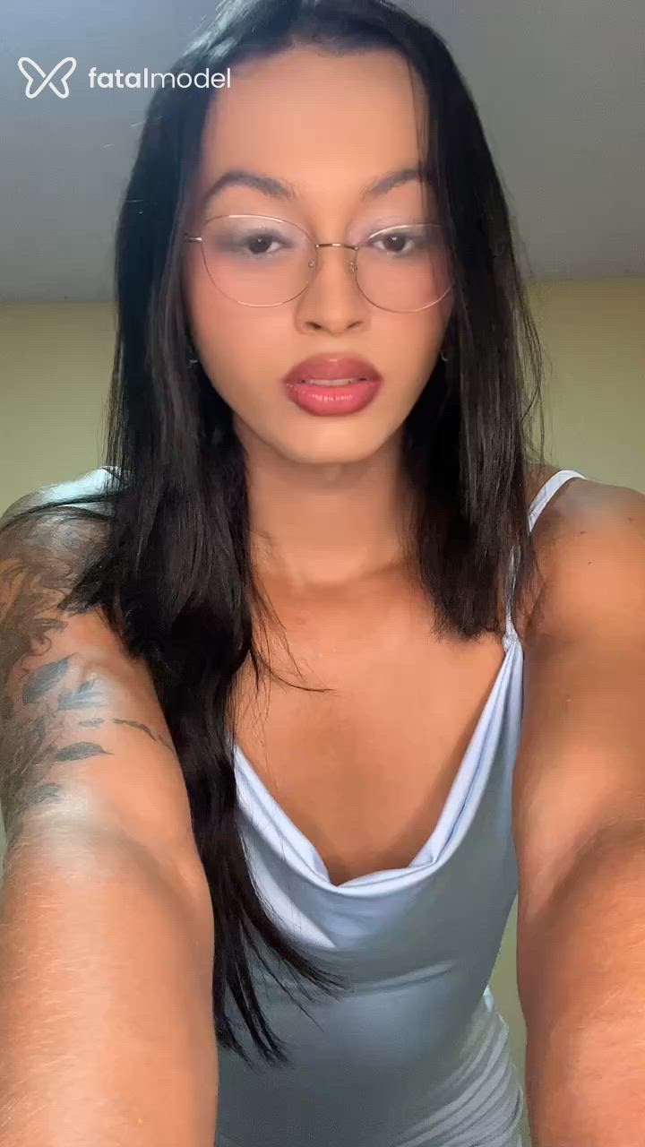 Acompanhante mulher trans morena (o) de olhos castanhos em Araguaína Acompanhante mulher trans morena (o) de olhos castanhos em Araguaína - Muniz