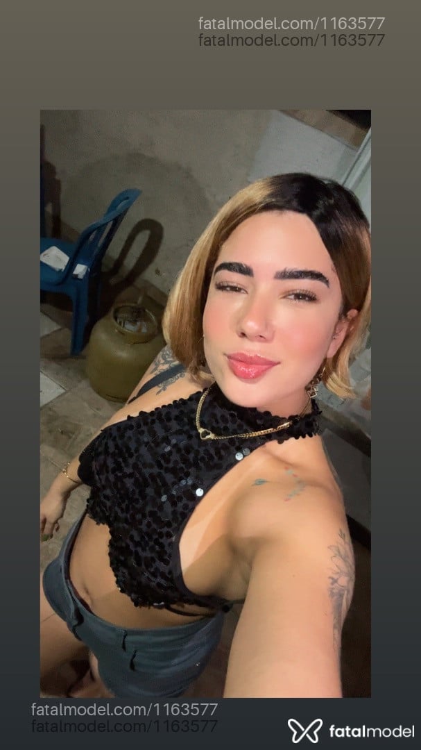 Acompanhante mulher loira (o) de olhos castanhos em Angra dos Reis - Anny