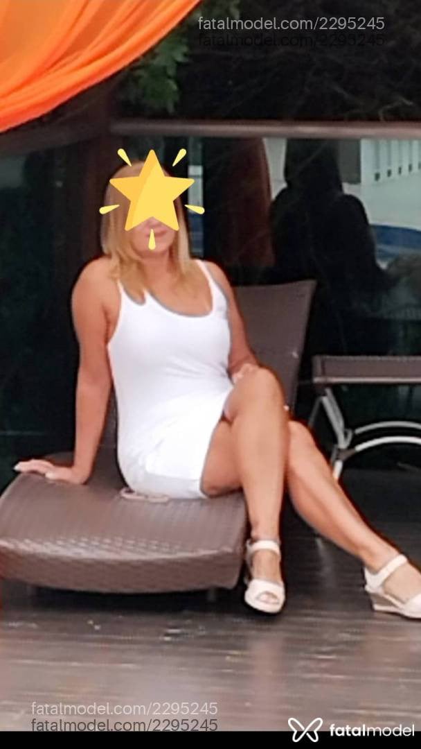 Acompanhante mulher loira (o) de olhos castanhos em Porto Alegre - Antonella Márcia